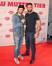 Filmpremiere “Frau Mutter Tier” : Ben Blaskovic (hat im Film fast einen One-Night Stand mit Tine), Matthias Weidenhöfer (spielt Marias Ehemann Udo) (©Foto: Martin Schmitz)